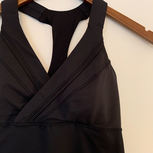 Lululemon Deep Breath Tank - Picture 4 of 5